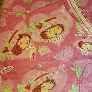 Vintage 80s Strawberry Shortcake Twin Comforter 2 Pillowcases Berry Sweet FLAWS